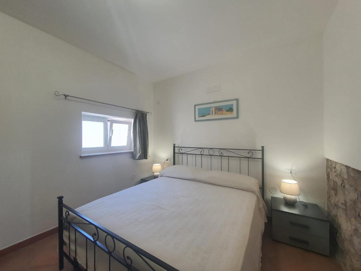 Casa Pepe - Fondi Vertice Rooms Kültér fotó